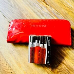 Bobbi Brown Limited Brush Set & Trio Lip Gloss